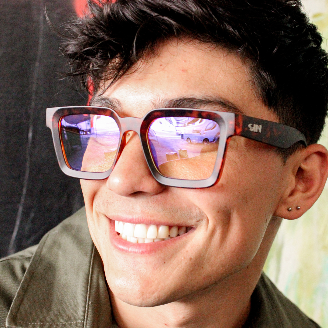 Topshelf Tortoise Shell Square Blue Light Glasses on a male model