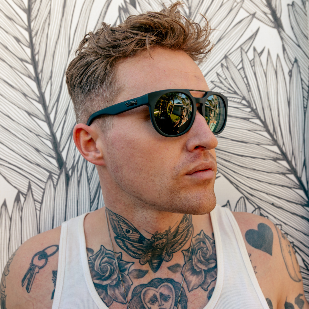 SWAGGER Polarised Black Round Sunglasses with G15 lens side view on male model